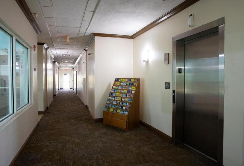 فندق Blisspoint Inn & Suites Marion