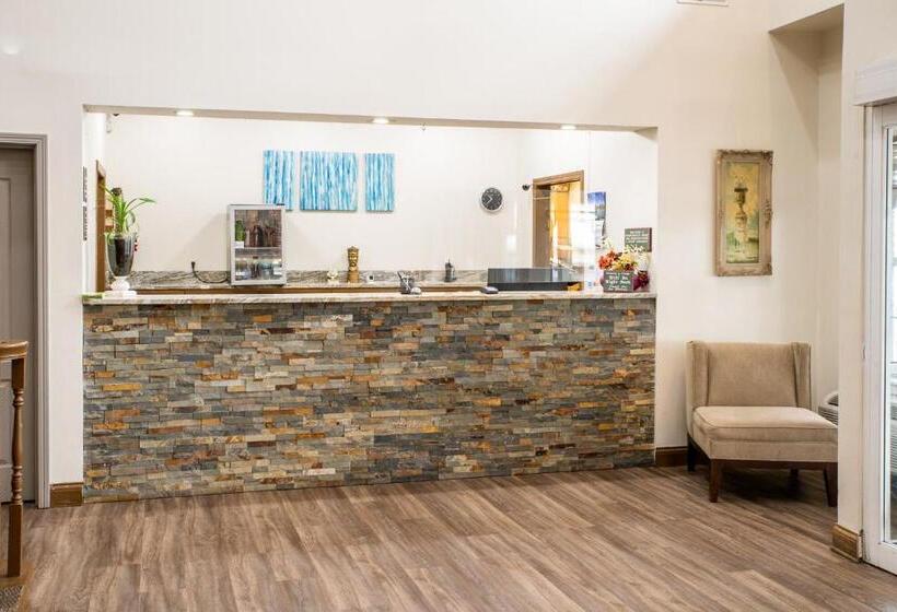 فندق Blisspoint Inn & Suites Marion