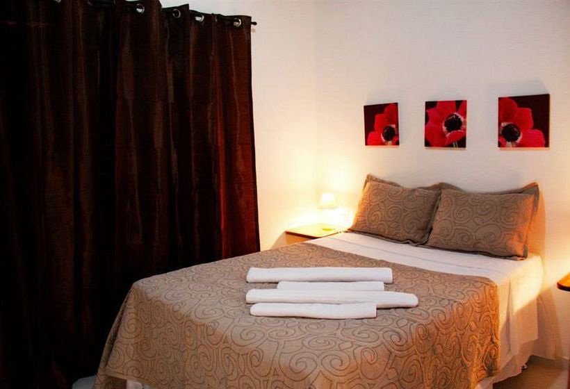 Отель Gaia Apartments