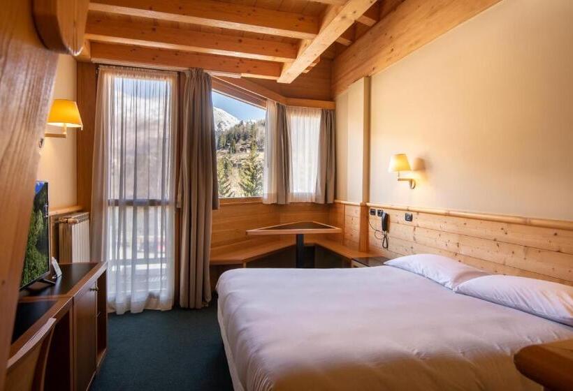 בית מלון כפרי Garni Pegra