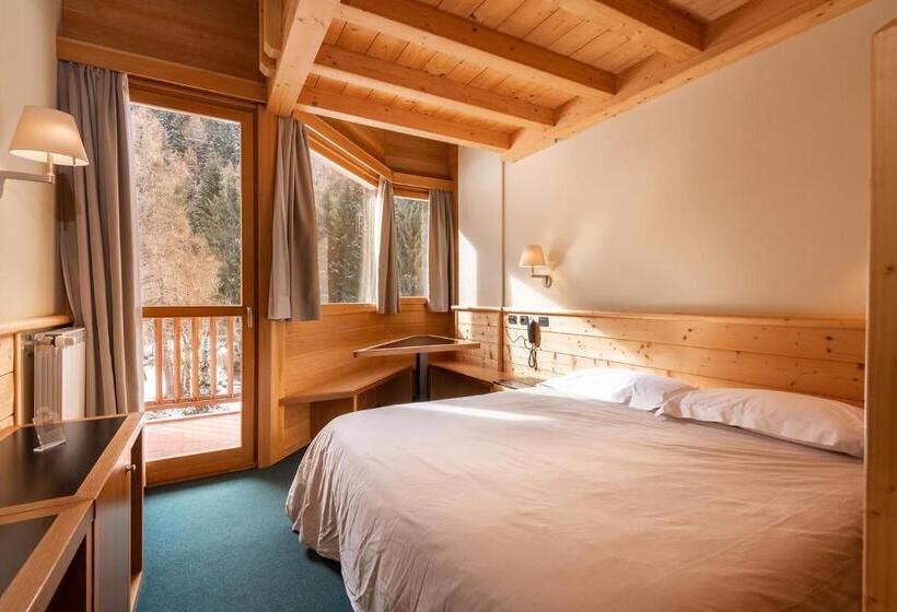 בית מלון כפרי Garni Pegra