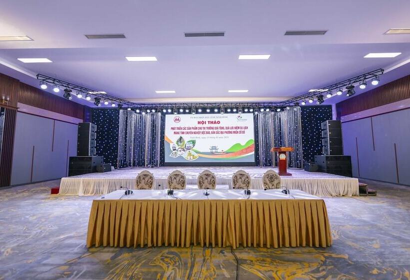 هتل Hoang Son Peace