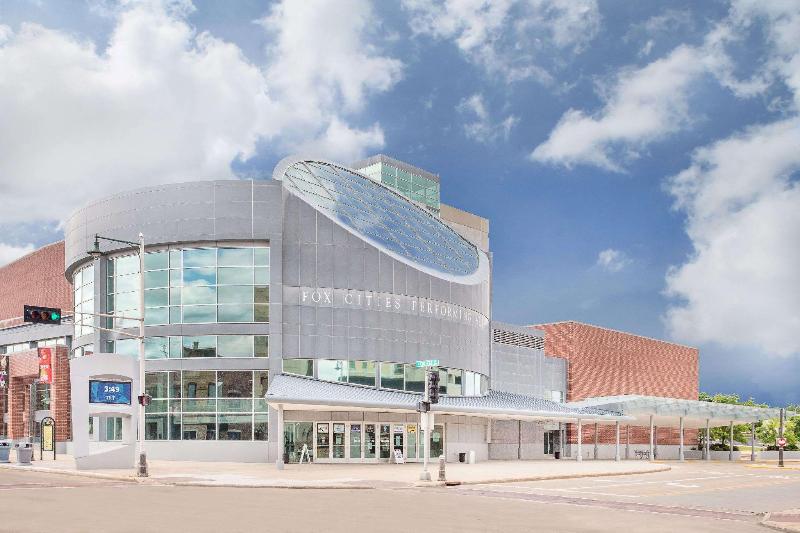 هتل Howard Johnson By Wyndham Appleton