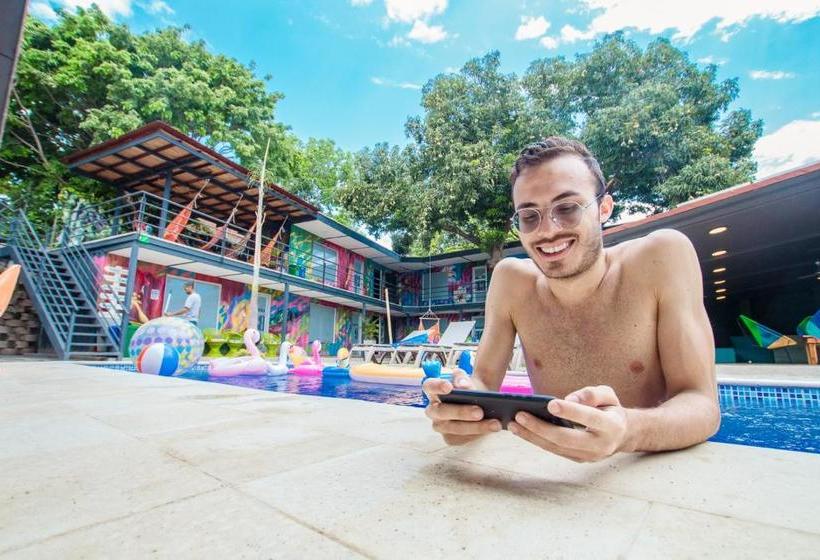 ホテル Casa Avelina Boutique Hostel