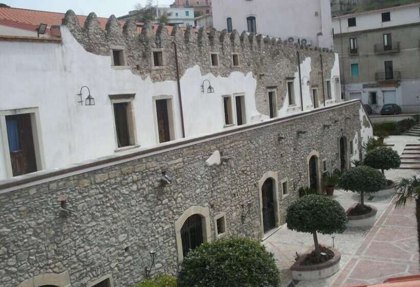 בית מלון כפרי La Fortezza