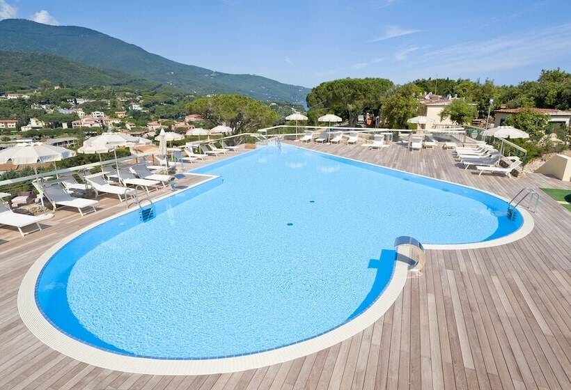 Отель La Perla Del Golfo