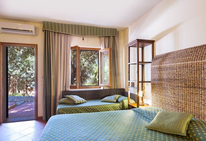 Отель La Perla Del Golfo