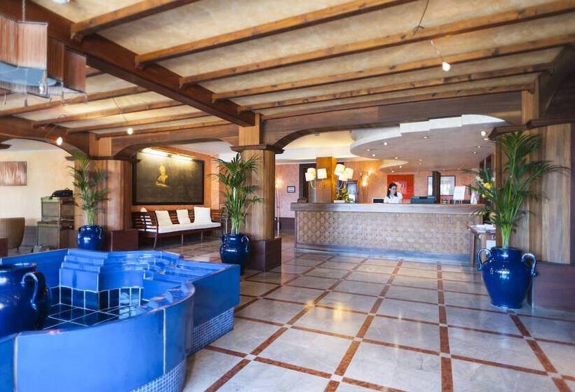 Отель La Perla Del Golfo