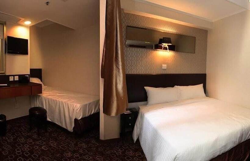 Lander Hotel Prince Edward