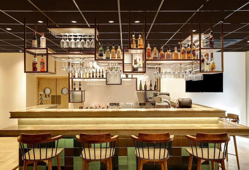 酒店 Lemon Tree Premier Delhi Airport