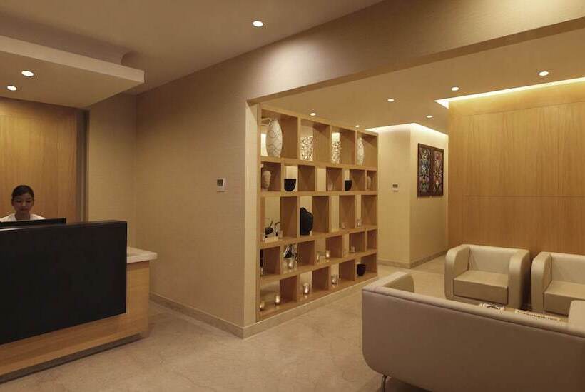 酒店 Lemon Tree Premier Delhi Airport