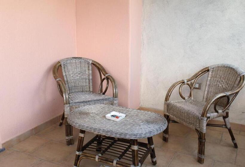 Отель Maria Caderina Green Village