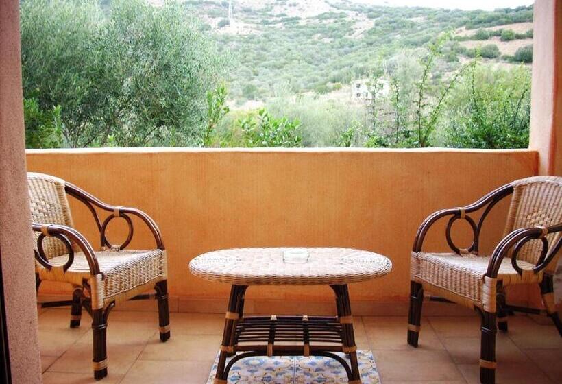 Отель Maria Caderina Green Village