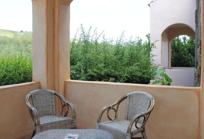 Отель Maria Caderina Green Village