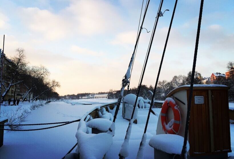 בית מלון כפרי M/s Monika
