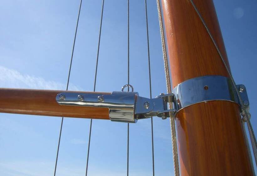 בית מלון כפרי M/s Monika