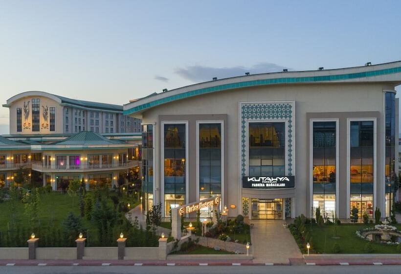 فندق Ng Afyon Wellness & Convention