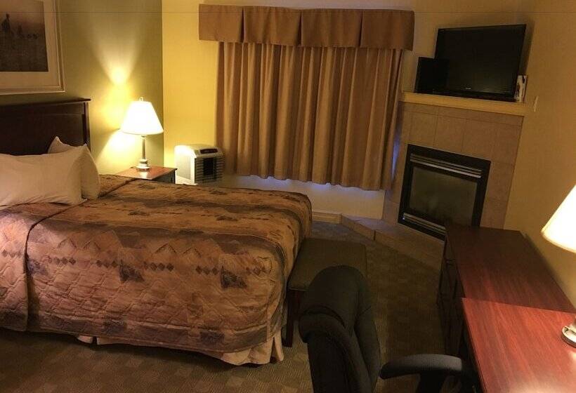فندق Nova Inn Inuvik