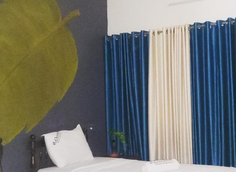 هتل Oceanic Beach Residency