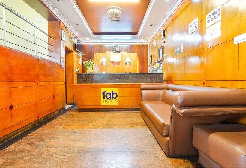 ホテル Orchid Inn