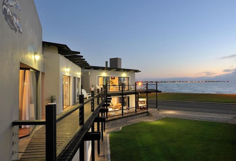 Hotel Oyster Box Guesthouse