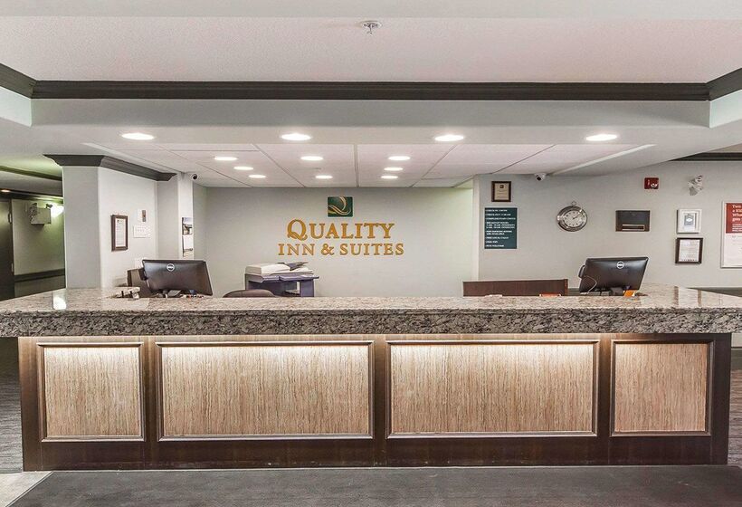 Velora Hinton, Ascend Hotel Collection