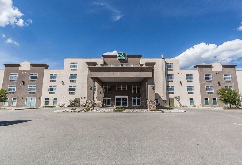 Velora Hinton, Ascend Hotel Collection