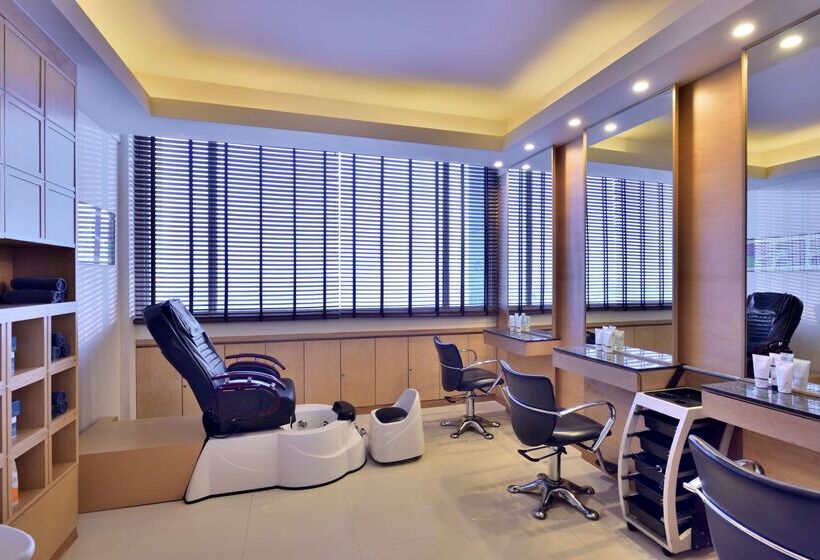 Radisson Blu Hotel, Indore