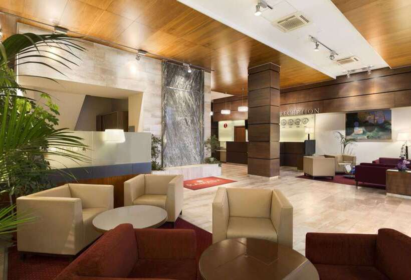 هتل Wyndham Cluj