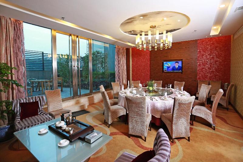 בית מלון כפרי Ramada Longyan