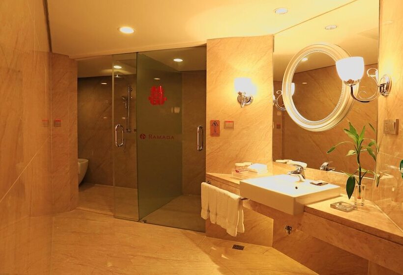 בית מלון כפרי Ramada Longyan