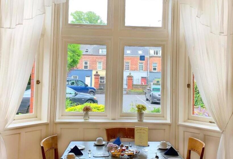 فندق Redclyffe Guesthouse