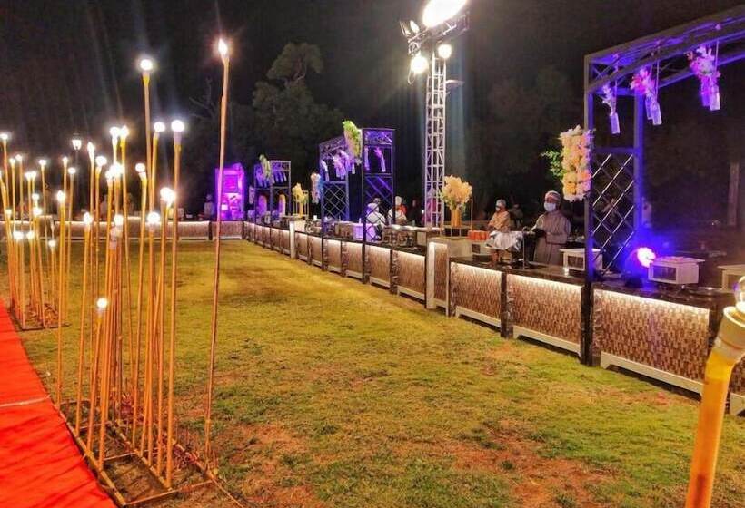 فندق Regenta Mpg Club