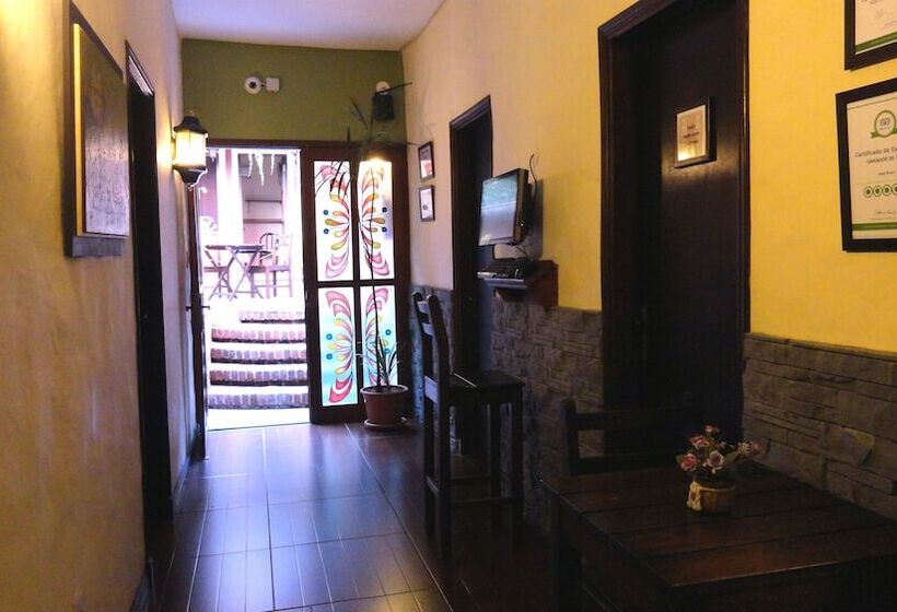 هتل Posada Rivera