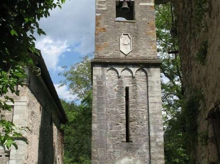 田舎風ホテル Borgo Isola Santa