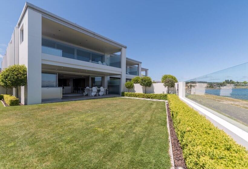 ホテル Sacred Waters Taupo