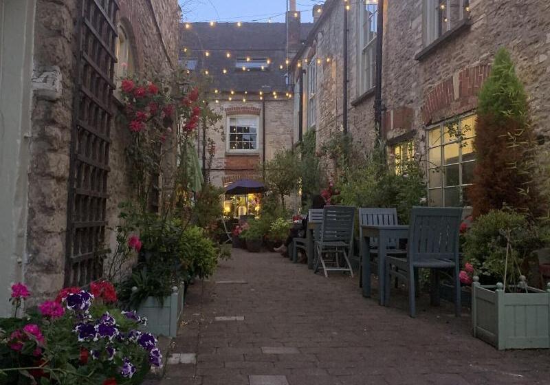 בית מלון כפרי The Ormond At Tetbury