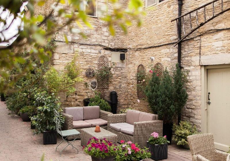 בית מלון כפרי The Ormond At Tetbury