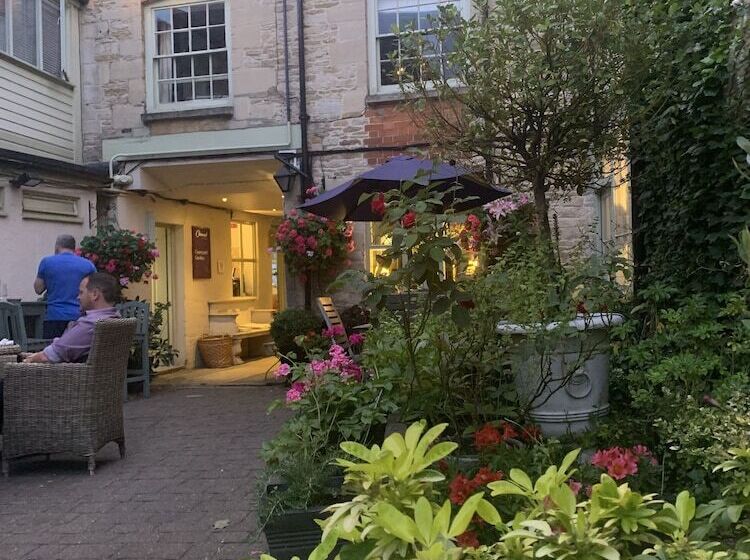 בית מלון כפרי The Ormond At Tetbury