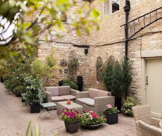 בית מלון כפרי The Ormond At Tetbury