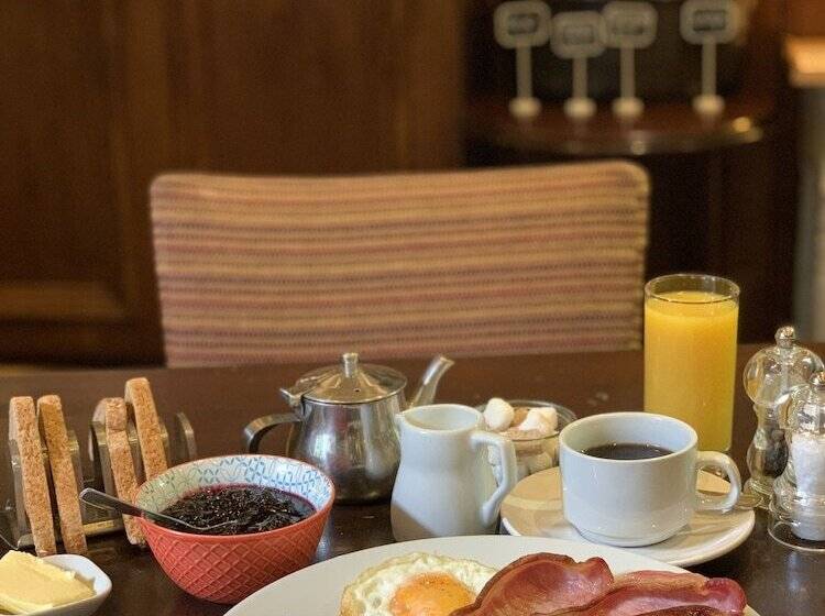 בית מלון כפרי The Ormond At Tetbury