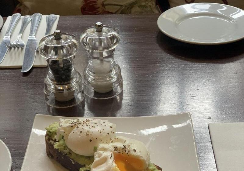 בית מלון כפרי The Ormond At Tetbury