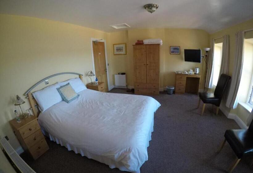 酒店 The Seaview Tavern