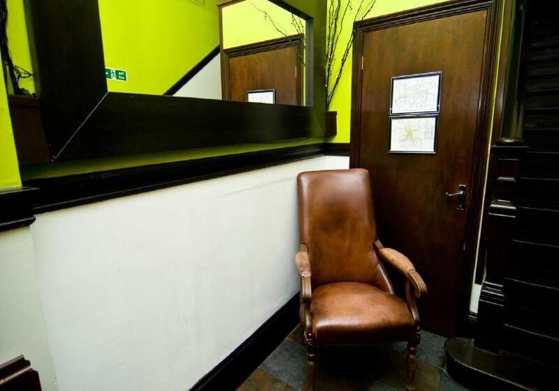 ホテル The Windmill Gastropub