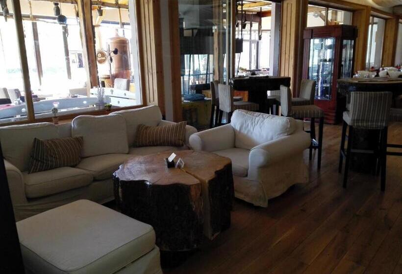 בית מלון כפרי Toliar