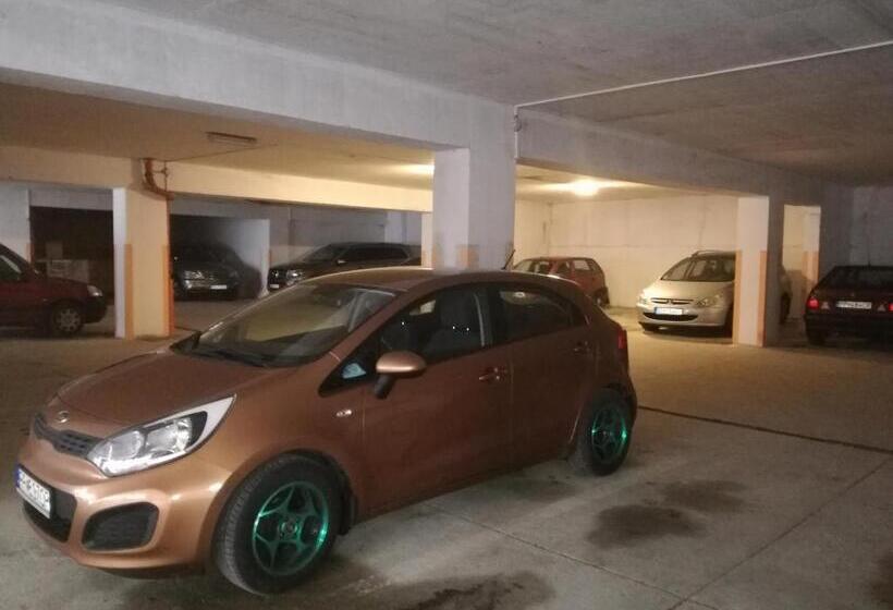 בית מלון כפרי Toliar