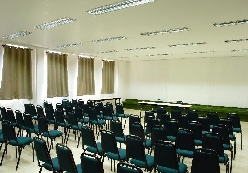 בית מלון כפרי Turrance White