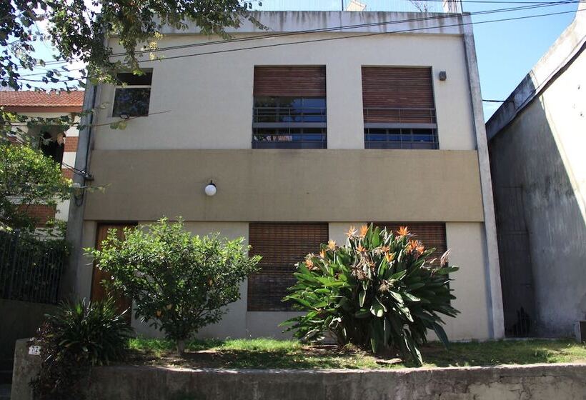 فندق Una Noche Más