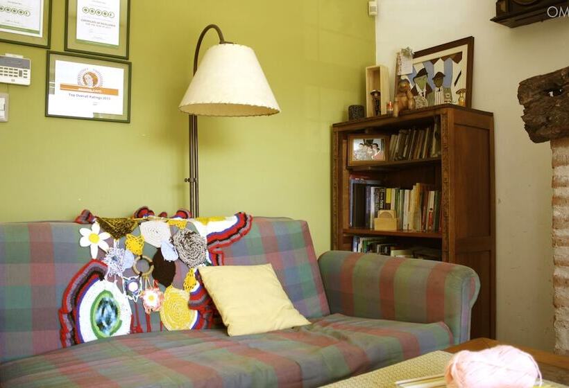 فندق Una Noche Más