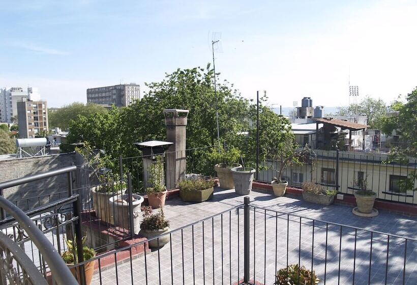 فندق Una Noche Más